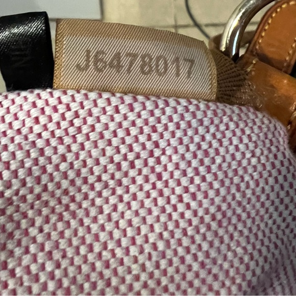 GUC—Dooney & Bourke Purse - Picture 7 of 15